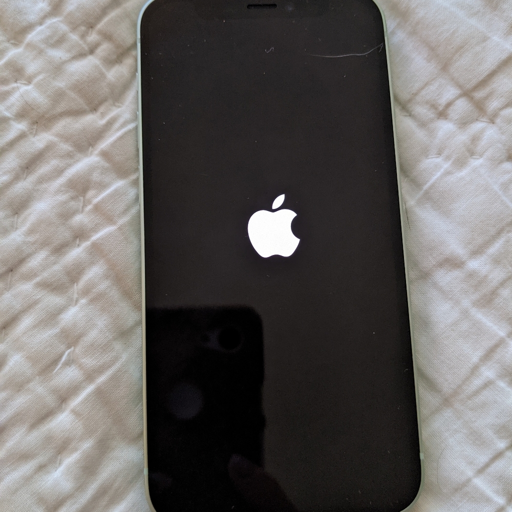 📱🤳 IPHONE 12 Mini 64 gb New condition! mint